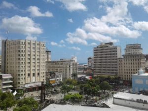 Lojas de rua do Centro de Fortaleza devem abrir no período do Carnaval, recomenda CDL