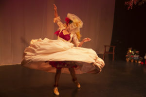 “A RAINHA – Experiências extraordinárias para a primeira infância” chega a Fortaleza com temporada no Teatro Dragão do Mar