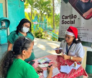 Passageiros dos terminais urbanos de Fortaleza podem enviar cartões de Natal para familiares e amigos de forma gratuita