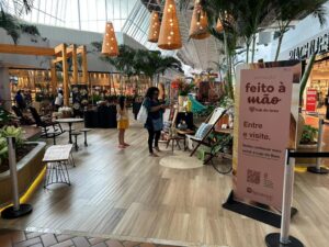 Loja do Bem do shopping Iguatemi Bosque prorroga edição da exposição ‘Feito à Mão’ até o dia 28 de fevereiro