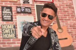 Cantor Berg Lima recebe convidados para “maratona de forró” e grava videoclipe no Paraíba Music Bar