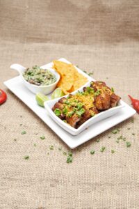 20 bares de Fortaleza concorrem ao título de melhor da capital na 23ª edição do Comida di Buteco: conheça os participantes