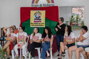 “Caravana Aquelas” traz espetáculo, oficinas e vivências usando a arte como instrumento de informação e assistência no combate às violências contra mulheres