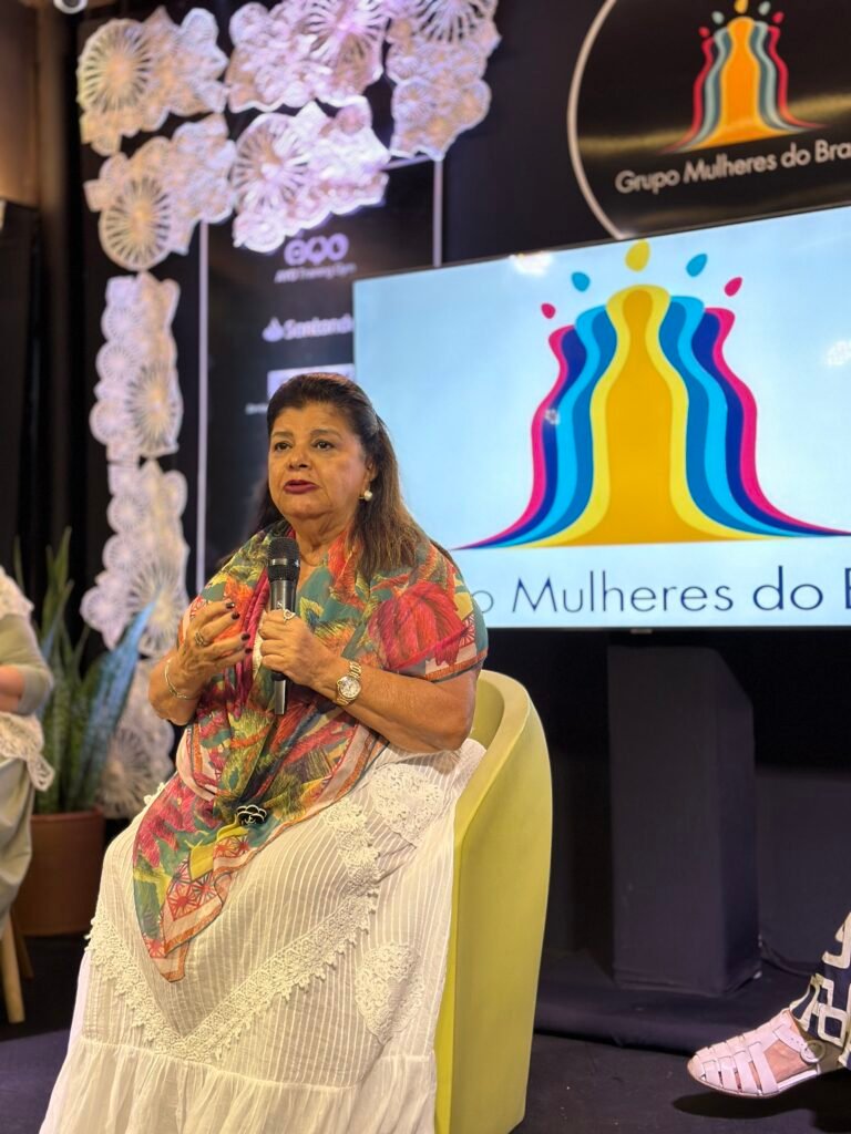 Com Presença De Luiza Helena Trajano, Grupo Mulheres Do Brasil Celebra ...