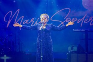 Com mais de 12 horas de programação, vigília Luz Divina terá transmissão ao vivo no Youtube