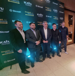 Invest Meeting: Ricardo Sommer e Humberto Sardenberg debatem sobre investimentos e planejamento financeiro em evento do Sicredi Ceará