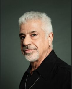 Iguatemi Hall recebe Lulu Santos com turnê comemorativa de 50 anos de carreira