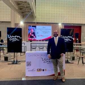 Víctor Costa marca presença na Brazil Travel Market (BTM) 2024 com aulas-show de gastronomia