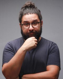 Moisés Loureiro realiza apresentação no Teatro RioMar Fortaleza  nesta sexta-feira (04/10)