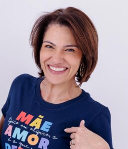 Ativista de Inclusão referência nacional, Raquel Cabral traz palestra “Cabe Todo Mundo no Mundo” ao Conexão 2024 da Unifametro