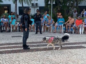 Casa de Cuidados do Ceará recebe ação social com cães policiais do Grupo de Ações Penitenciárias
