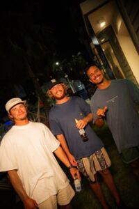 Greenish e Corona se unem para um sunset especial na Praia de Iracema