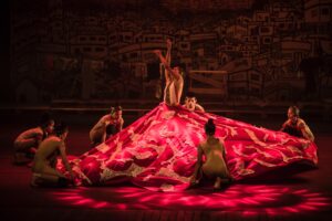 Instituto Katiana Pena inaugura exposição no Amélie Restô com foco na arte periférica