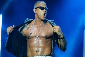 Leo Santana comanda mais uma semana do Emoções de Verão em Fortaleza