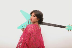 Rayane Fortes abre programação gratuita do projeto “Férias da Vila Azul do Mar” neste sábado (4)