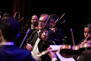 Orquestra Contemporânea Brasileira apresenta tributo a Mozart no Theatro Via Sul