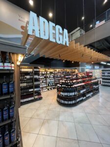 Supermercado Guará promove workshop especial de harmonização e mesa posta para o Dia dos Namorados