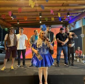 Risadas garantidas: Mostra de Humor segue animando o mês de junho no Shopping Red Mall