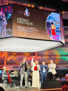 RioMar Fortaleza conquista dois títulos no Prêmio Abrasce 2025: “Ouro” e “Destaque do Ano”,  os reconhecimentos mais importantes da premiação de shoppings center do Brasil