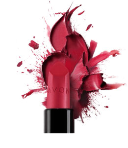 Avon apresenta nova fórmula da linha Ultra e lança o Ultra Color Brilhante, com brilho intenso e alta pigmentação