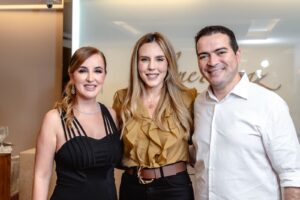 Dra Kaline Ferraz comemora 7 anos de sua clínica com coquetel para lá de prestigiado