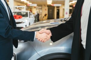 Planeja comprar um carro usado? Sindipostos-CE lista cuidados essenciais para um bom negócio