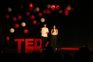 Com palestras de Halder Gomes, Luisa Cela e Mara Alexandre, TEDx Youth Colégio 7 de Setembro retorna com terceira edição e protagonismo estudantil