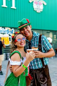 Oktoberfest da Turatti reúne mais de mil pessoas e consolida força da cena cervejeira no Ceará
