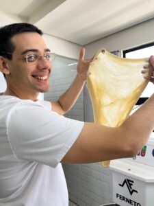 Sessão solene na Assembleia Legislativa homenageia os cinco anos da Cheiro do Pão, do premiado padeiro Brunno Malheiros