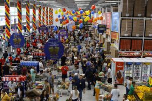 Black friday: lojas do Assaí no Ceará apostam em achadinhos, produtos com até 50% off e panetones a partir de r$ 6,59