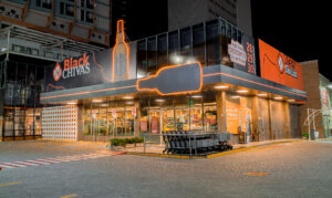 São Luiz investe em inovação e apresenta nova fachada para a Black Friday