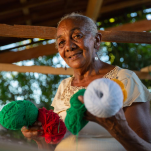 Mestras e Mestres da Cultura recebem titulação da Secult Ceará e Notório Saber da UECE na abertura do XVII Encontro Mestres do Mundo