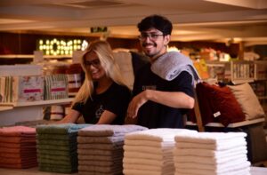 Ponto da Moda se destaca no varejo com projeto que forma novos talentos para o mercado profissional