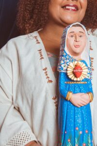 Projeto do IPREDE, “Vai Maria” promove desfile na Auê Feira Criativa