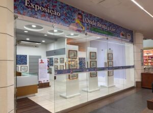Exposições gratuitas reforçam programação cultural do Shopping Benfica