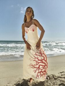 Coleção Beach Club chega à Casa Deep como expressão do verão vivido com leveza