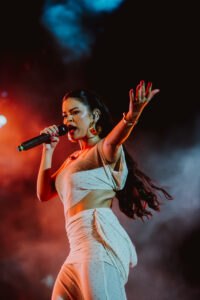 Shopping Parangaba promove show gratuito de Danieze Santiago nesta quinta, 12