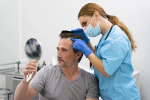 Especialista introduz técnica FUE Long Hair para transplante capilar