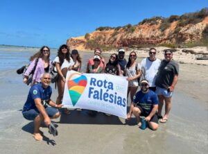 Adeturf amplia presença em eventos estratégicos e fortalece promoção da Rota das Falésias em 2025