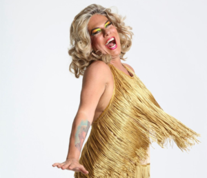 Humor na Praça retorna ao RioMar Fortaleza com espetáculo especial de Dia da Mulher