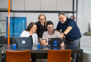 Atlântico Avanti e FB Uni abrem inscrições para cursos na área de tecnologia