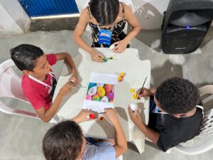 Hidracor promove ação de Páscoa para crianças atendidas pelo Instituto Antônio Justa