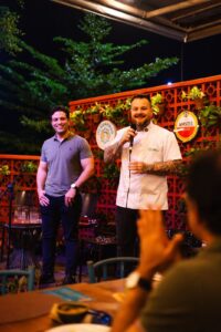 Seu Conrado apresenta novo cardápio com inspiração regional, pratos de boteco e foco em memória afetiva