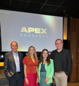 Cleane Fontenele prestigia evento da Apex Conexões ao lado de Michel Avila, João Fiuza e Eliziane Colares