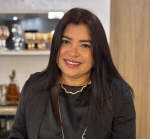 Ednusia Gomes promove encontro exclusivo para revendedoras e fortalece empreendedorismo feminino no setor de semijoias