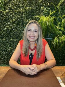 Mônika Vieira promove jantar sobre marca pessoal e propósito feminino em Fortaleza