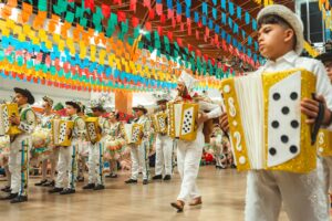 Iguatemi Bosque abre programação junina com quadrilhas, forró e brincadeiras para toda a família; atrações acontecem na Praça Arvoredo