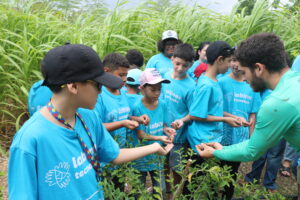 Ecoinec abre inscrições para oficinas gratuitas de agroecologia urbana e sustentabilidade voltadas para crianças e adolescentes em Fortaleza
