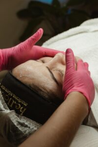 Head Spa be.U amplia menu de experiências com novos rituais faciais voltados à saúde e regeneração da pele