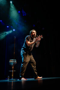 Teatro RioMar Fortaleza recebe Murilo Couto neste sábado (15)